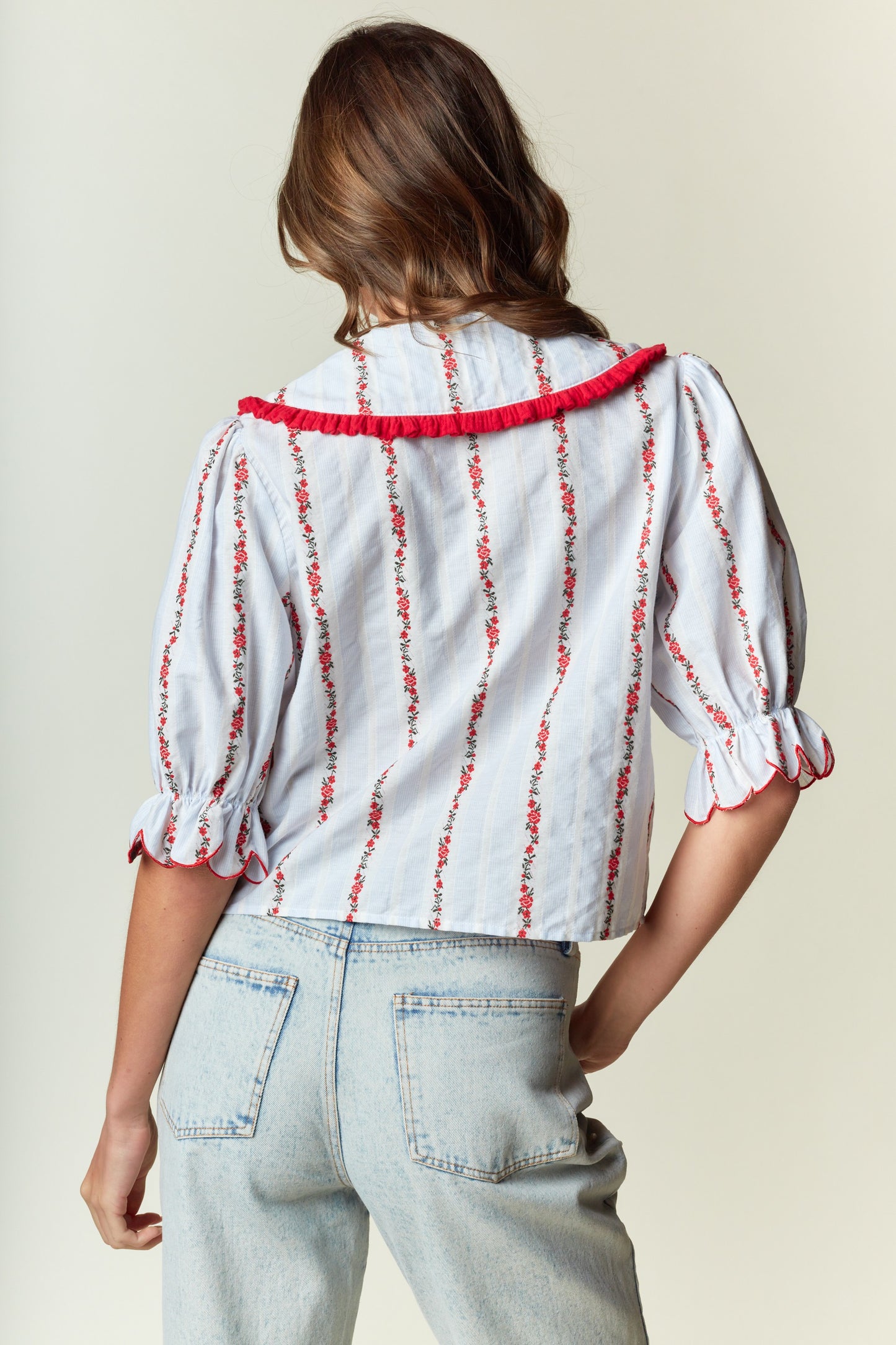 Sails to America Top