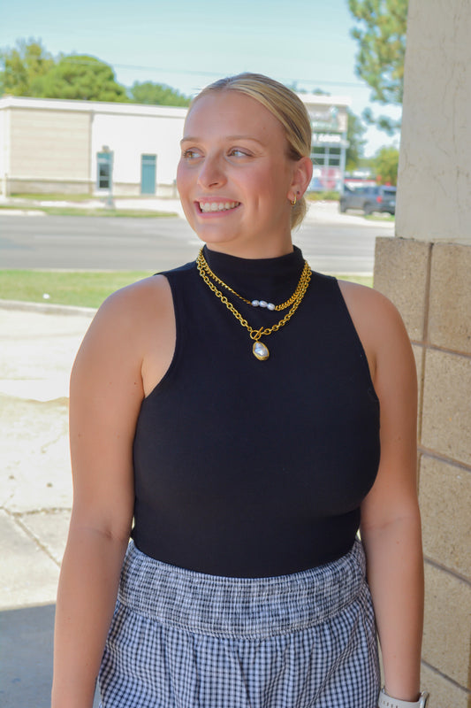 Sleek Essentials Top - BLACK