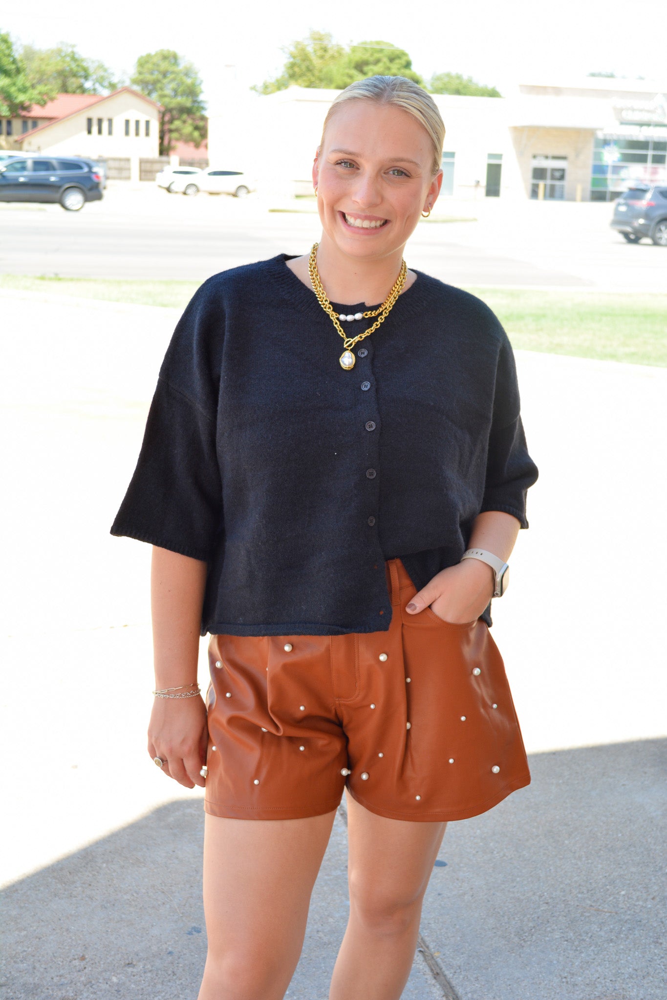 Sassy Chic Shorts - CAMEL