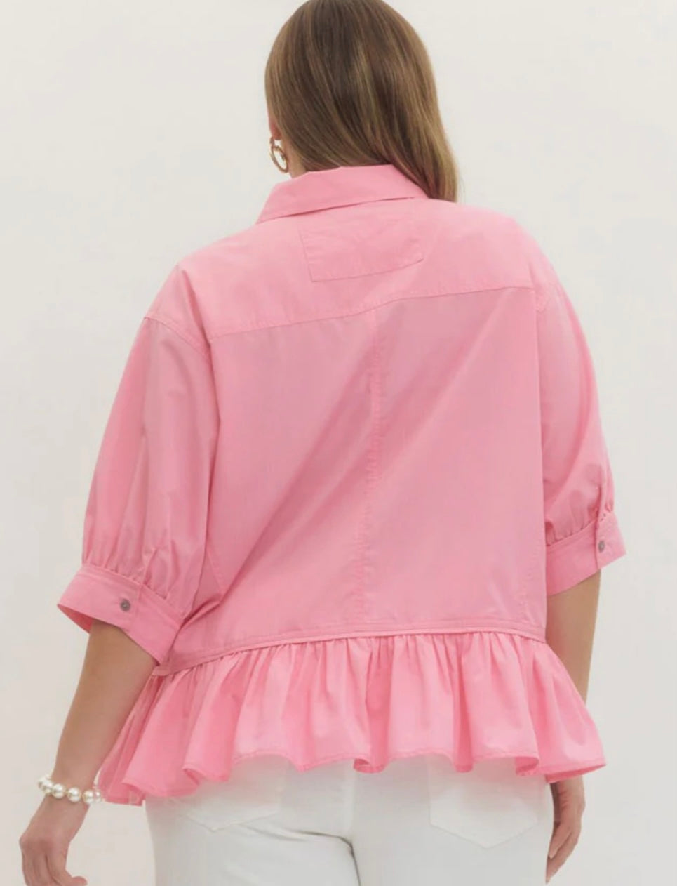 Entro Cotton Candy Charm Blouse for curvy figures, featuring a playful pastel color and relaxed fit, styled with casual accessories.
