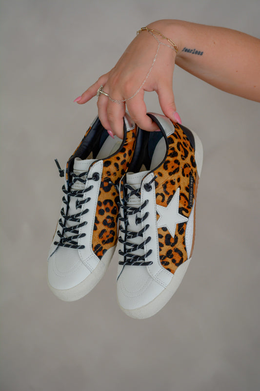 Vintage Havanna Legend Sneakers in vintage style with white and brown leather, featuring classic lace-up design and retro details.