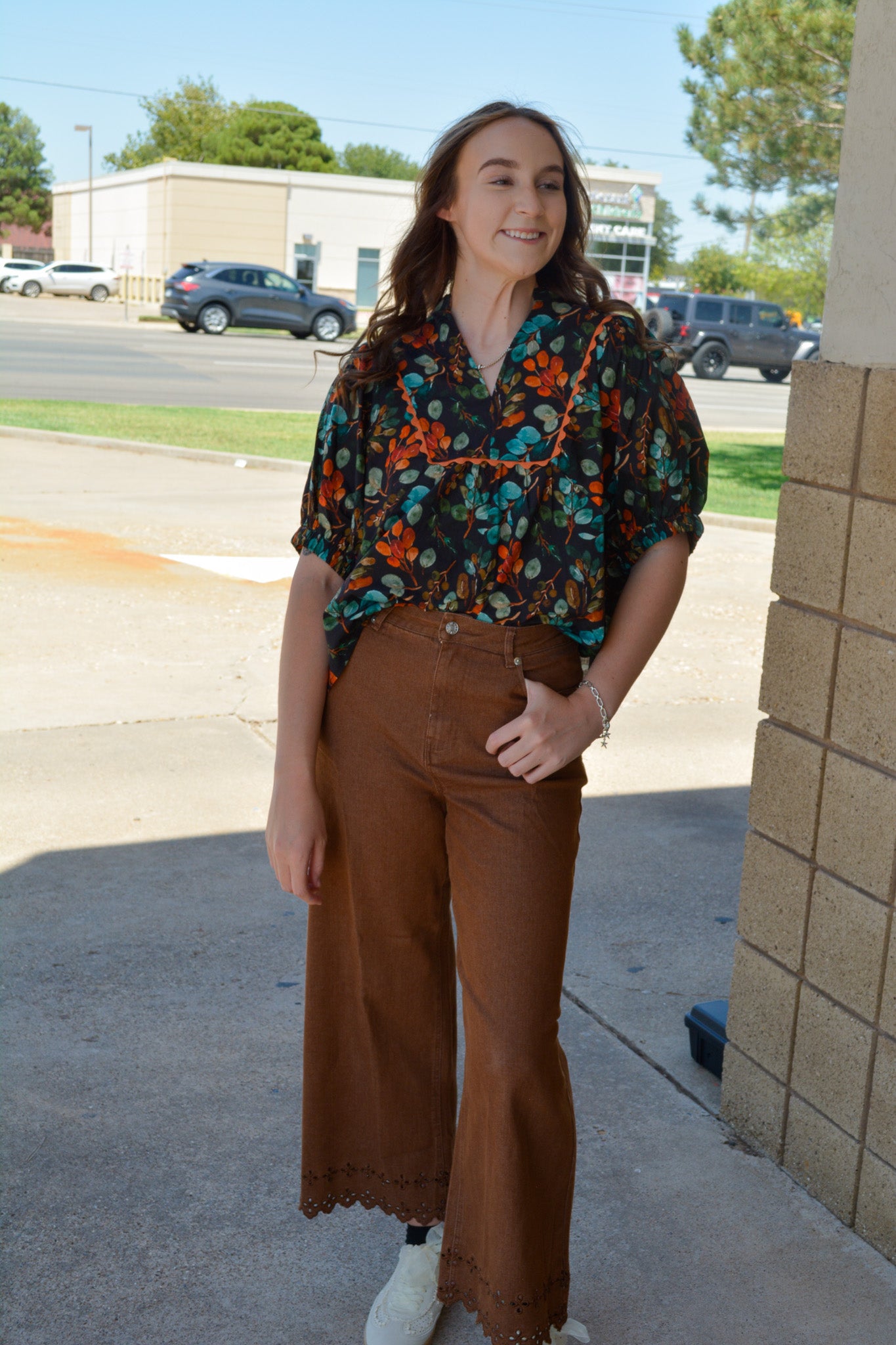 Falling Petals Jeans - BROWN