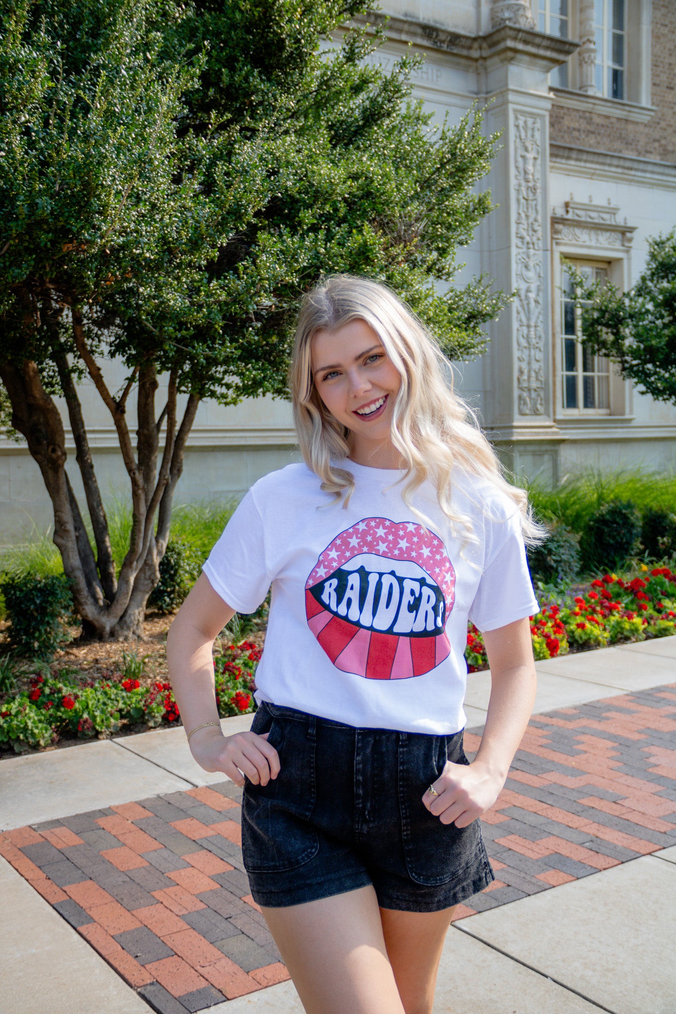 Raiders Lip Graphic Tee