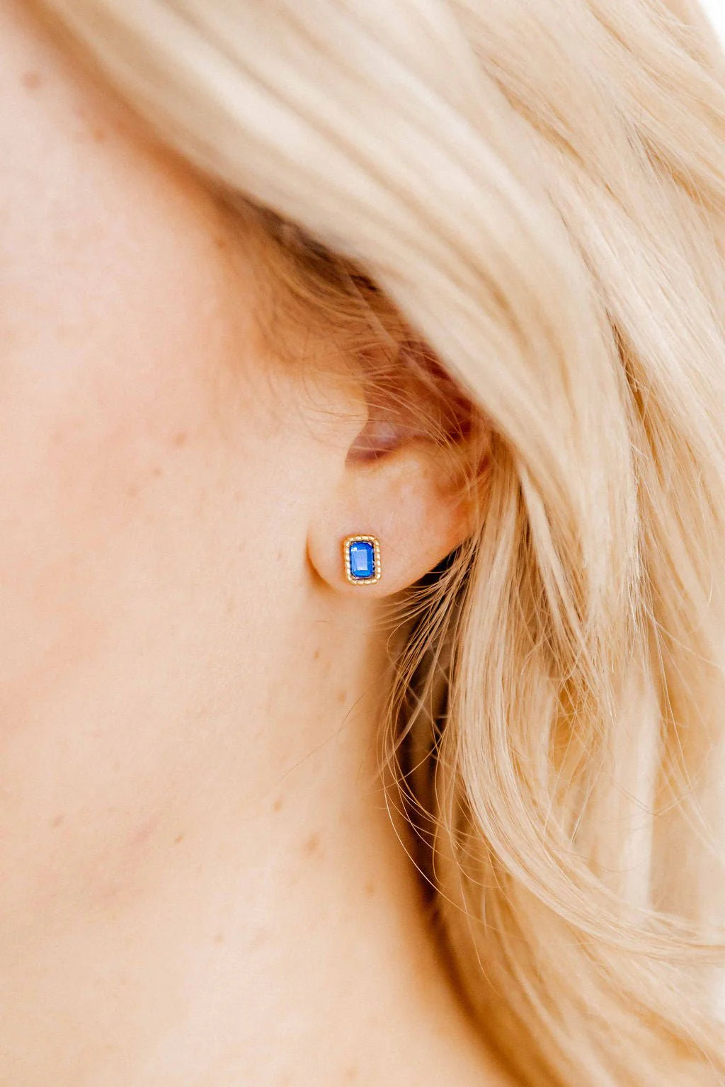 Madison Sapphire Studs - Screwback Earrings